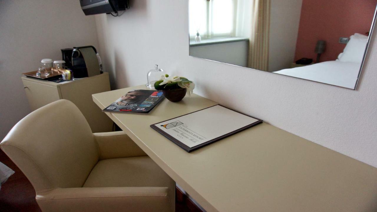 La Fermata Resort 알레산드리아 외부 사진
